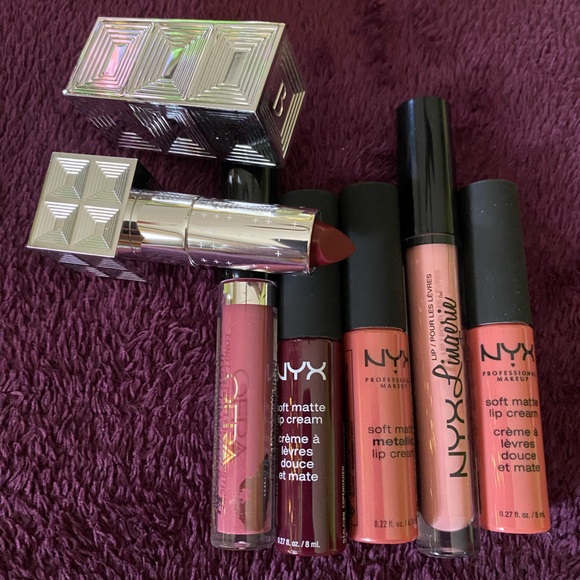 Lippies - Picture 1 of 2